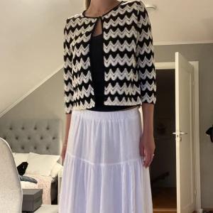 Esprit kofta - Cool esprit kofta! Skriv för fler bilder/frågor ❤️