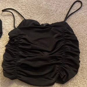 Svart linne, för andra bilder med linnet på skriv privat ❤️ - #svart linne #newyorker