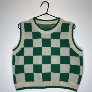 Checkerboard Knitted Vest like a new