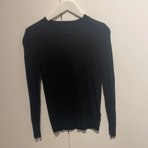 Tröja - Superfin och skön tröja från Lager 157. Använd en gång!