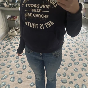 Zadig hoodie - Hej! Säljer nu denna jätte fina Zadig Hoodie som nästan aldrig används. Säljer pga att den inte kommer till använding