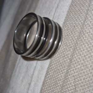 Ringar - 40kr st 70kr för båda  Stainless steel 