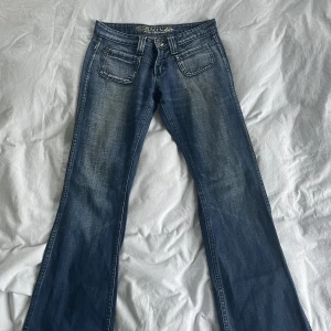 Lågmidjade bootcut jeans - Så snygga lågmidjade bootcut jeans!!🙌🏼🙌🏼🙌🏼