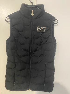 EA7 Emporio Armani - Jacket -väst dam