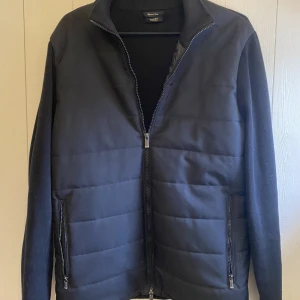 Massimo Dutti Cardigan - Massimo Dutti cardigan storlek M    Vid funderingar hör av er