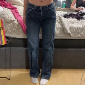 Crocker jeans  - Säljer nu mina fina lowaist crocker jenas, det är st S men det är som en 38. För mer info skriv gärna. 200+frakt❤️‍🔥