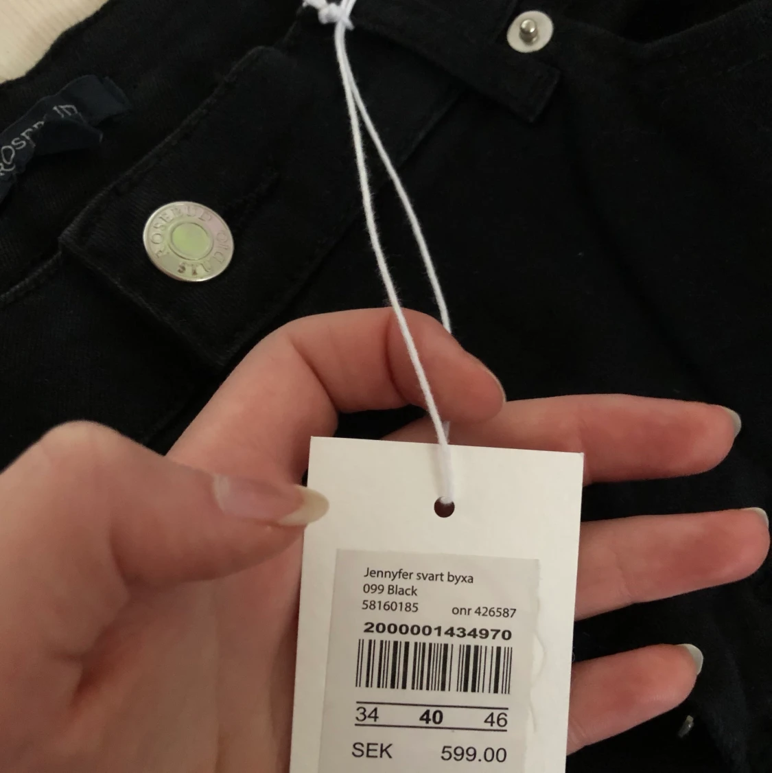 Helt nya svarta byxor, midrise - 91