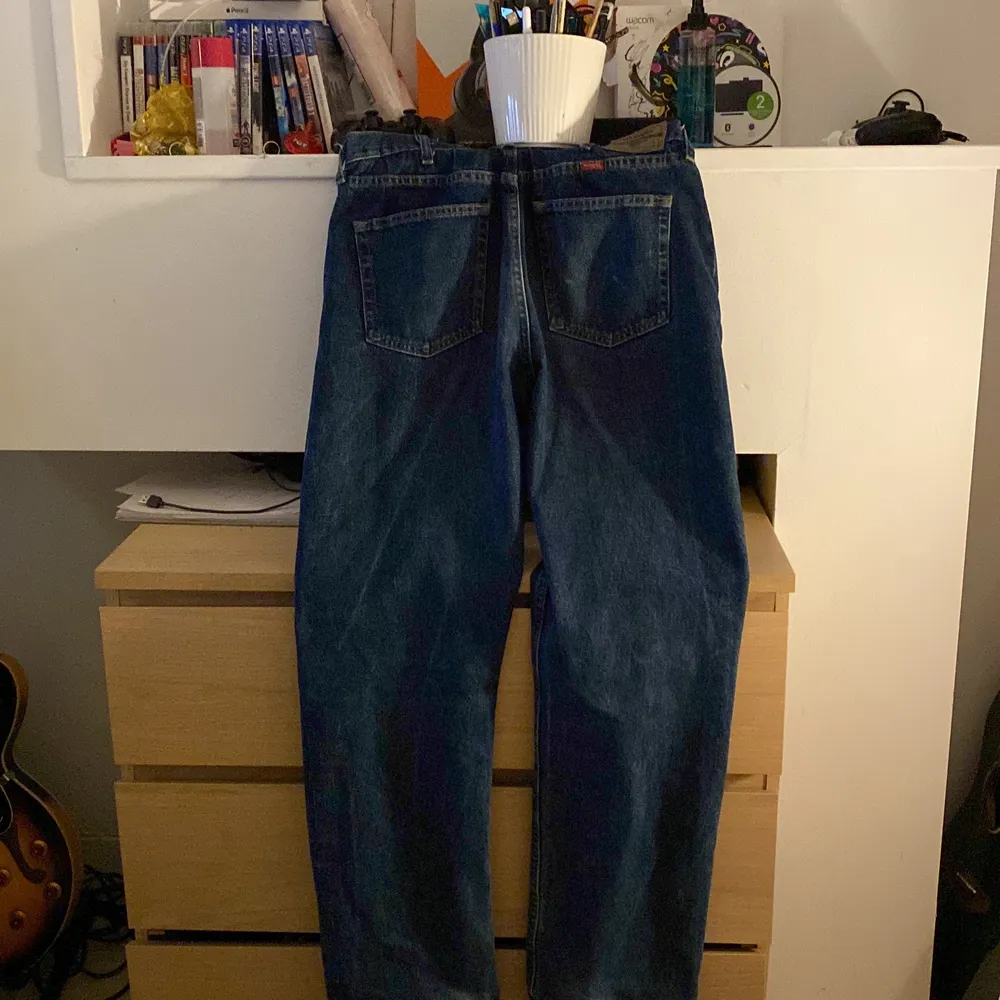 dma för exakta mått. Jeans & Byxor.