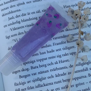 Purple Magic - Lila läppglans med doft av godis!
