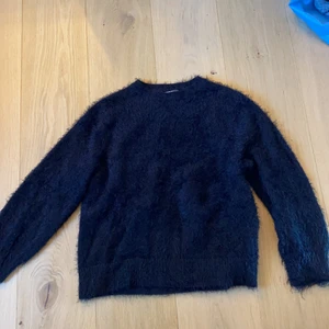 Tröja - Extremt skön, sparsamt använd och bara några få gånger❤️