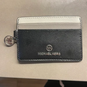 Michael kors  - Plånbok i skinn 