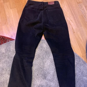 Nakd svarta jeans - Använt fåtal gånger, för små. Små i storlek