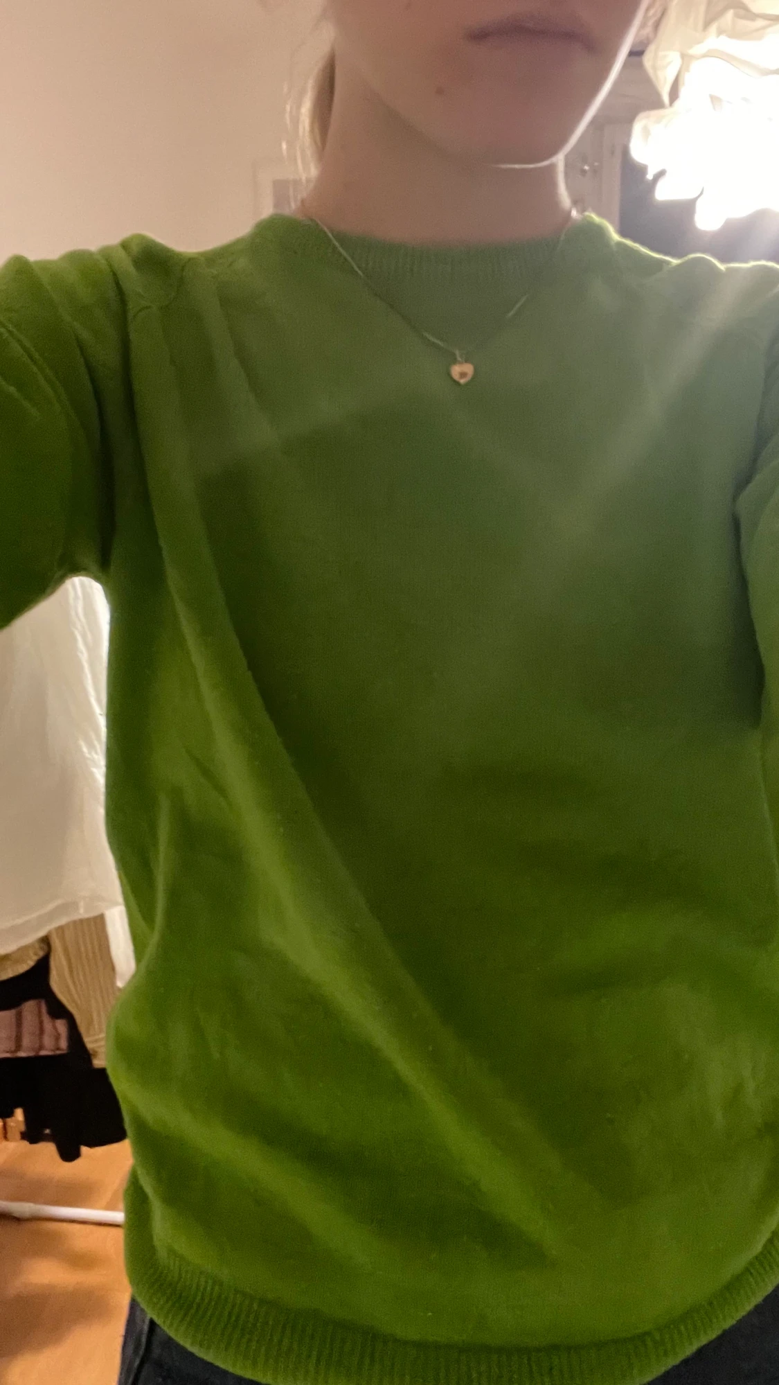 Grön jättefin stickad tröja.