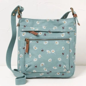 Daisy Bee Bag - New. Made of cotton