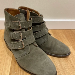 Boots - İt is very clean and comfort, suede leather, size 36