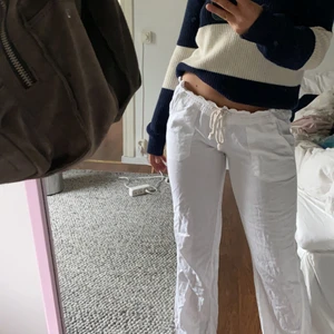 Linnebyxor  - Säljer dess superfina linnebyxorn. Har knappt använt dem så de är som nya. Köpta för 600kr