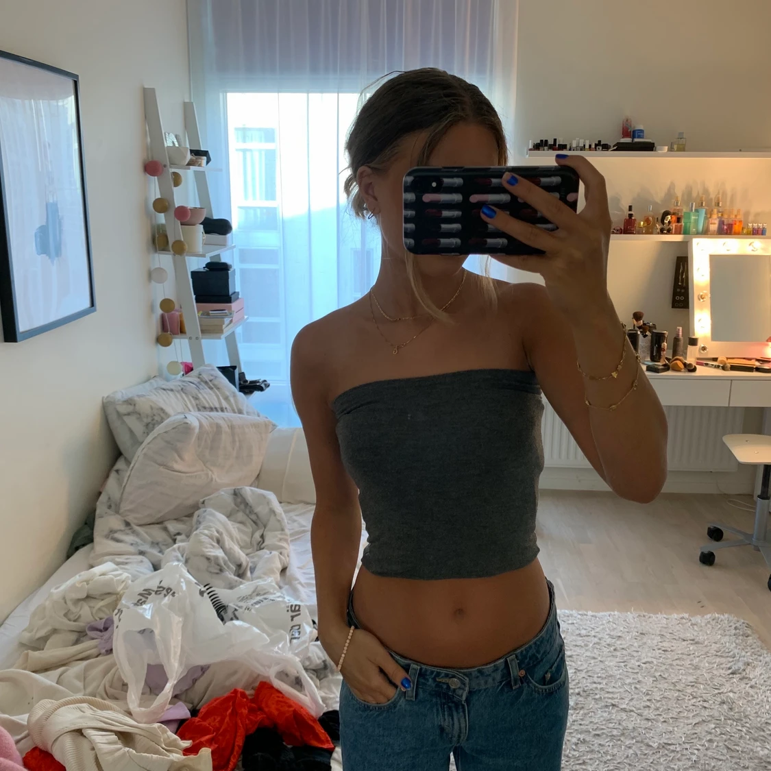 Grå topp med olika varianter - 90