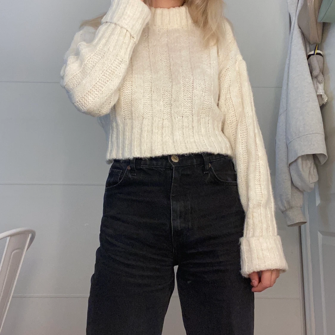 Stickad vit tröja - 90