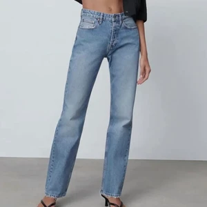 Jeans från zara!⚡️💞❤️ - Jeans från zara. Oanvända och storlek 40 men passar 36 och 38💞❤️⚡️✨