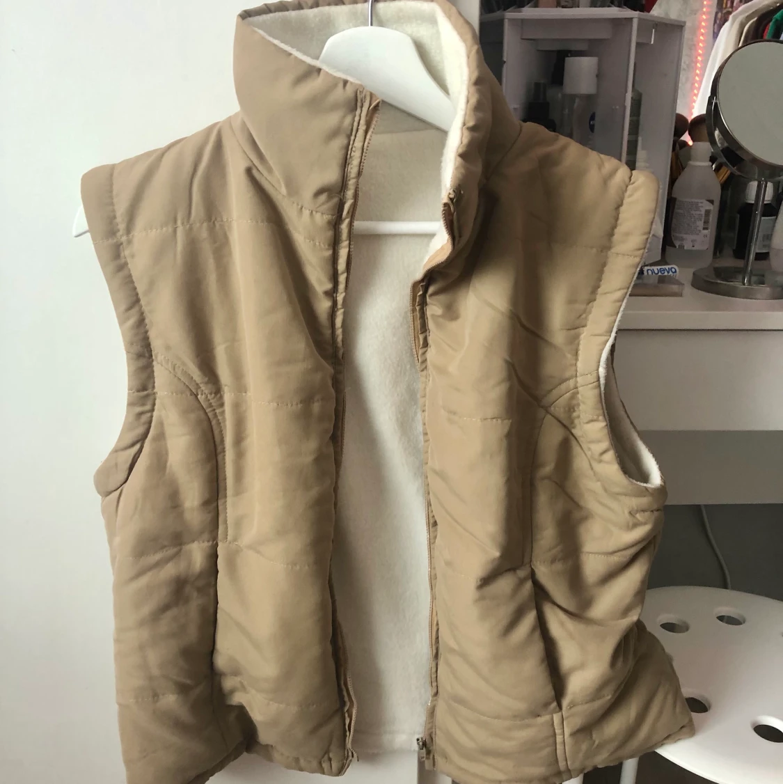 Beige väst - 90