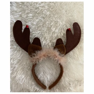 Diadem - Diadem 80kr för båda. 51kr för frakten med spårbar skicka hem. 