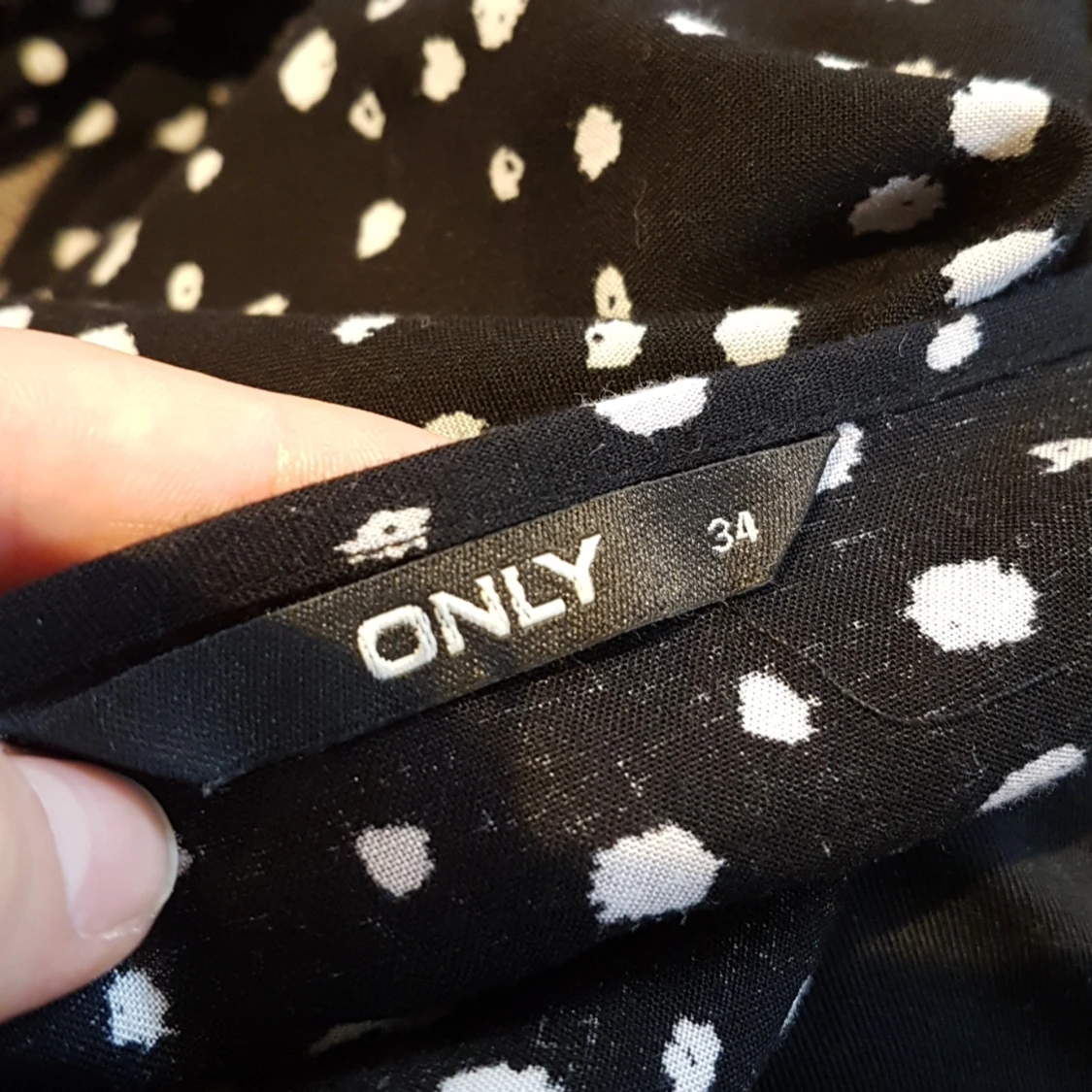 Spotted wrap dress - 91