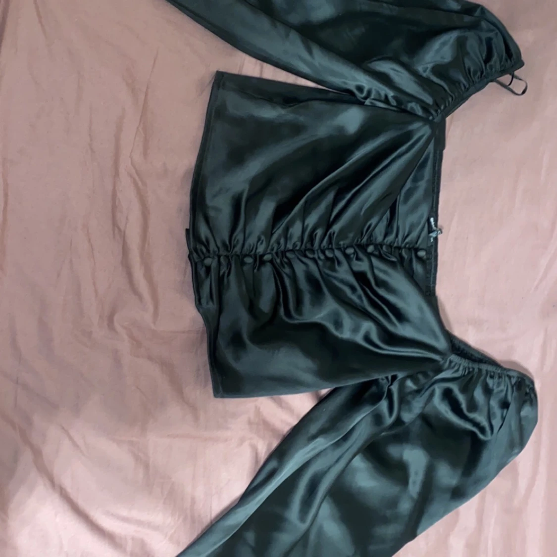 Crop topp i siden storlek xs 