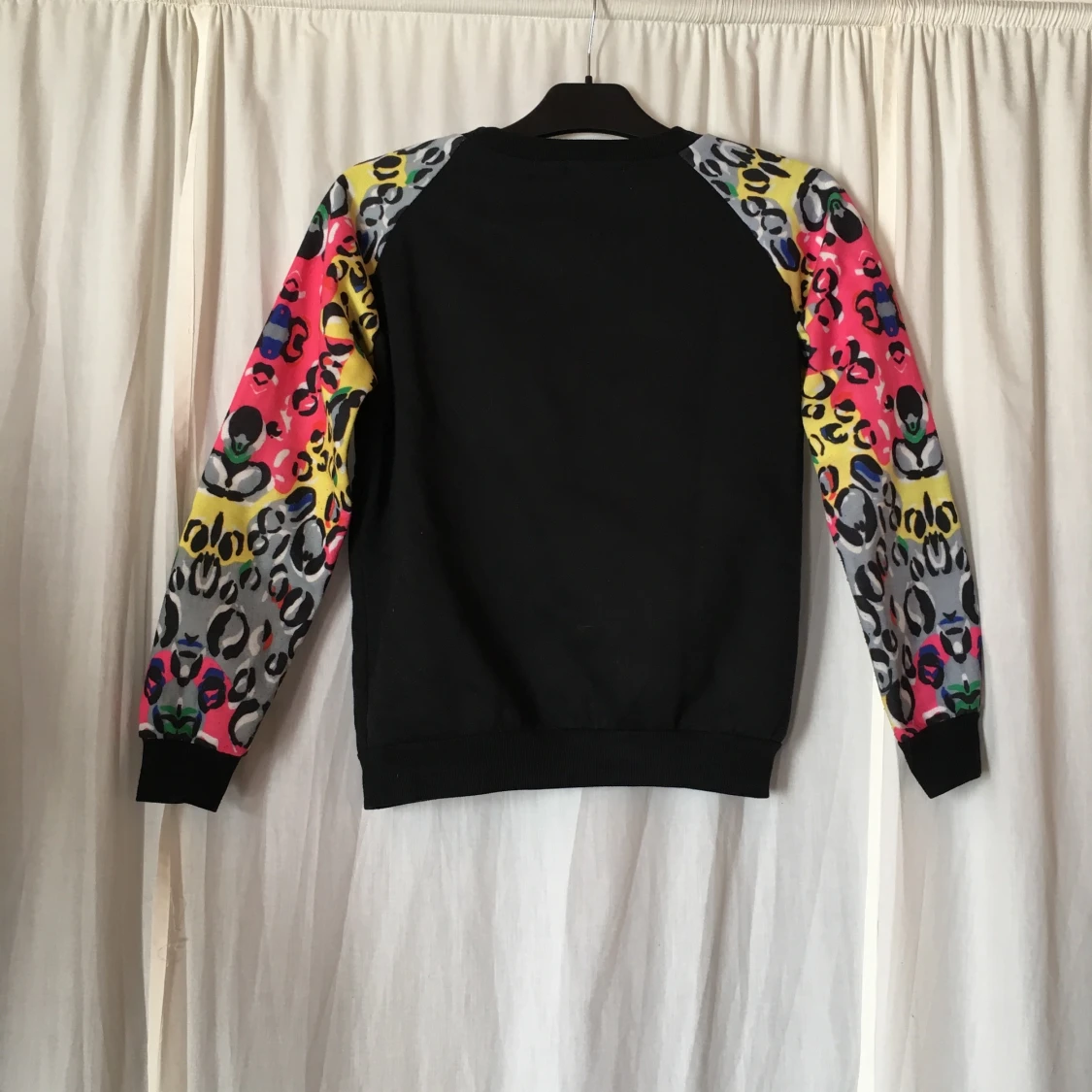 Multimönstrad sweatshirt - 91