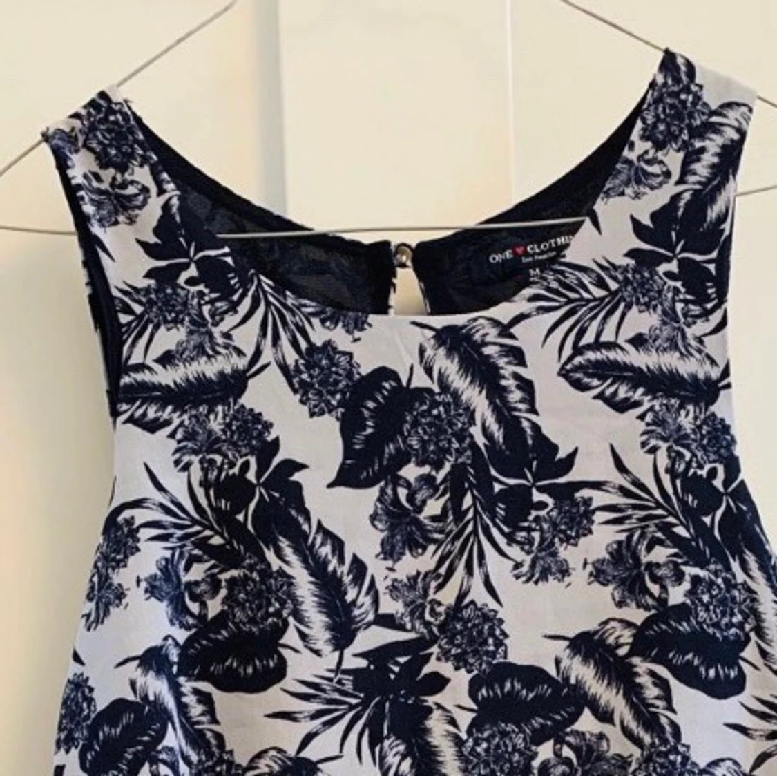 Blå kort klänning, One Clothing (LA) - 2