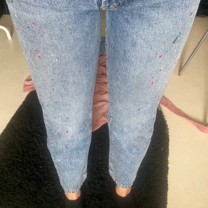 Byxor storlek xs  - Passar mig perfekt i längden och jag är 1,63cm