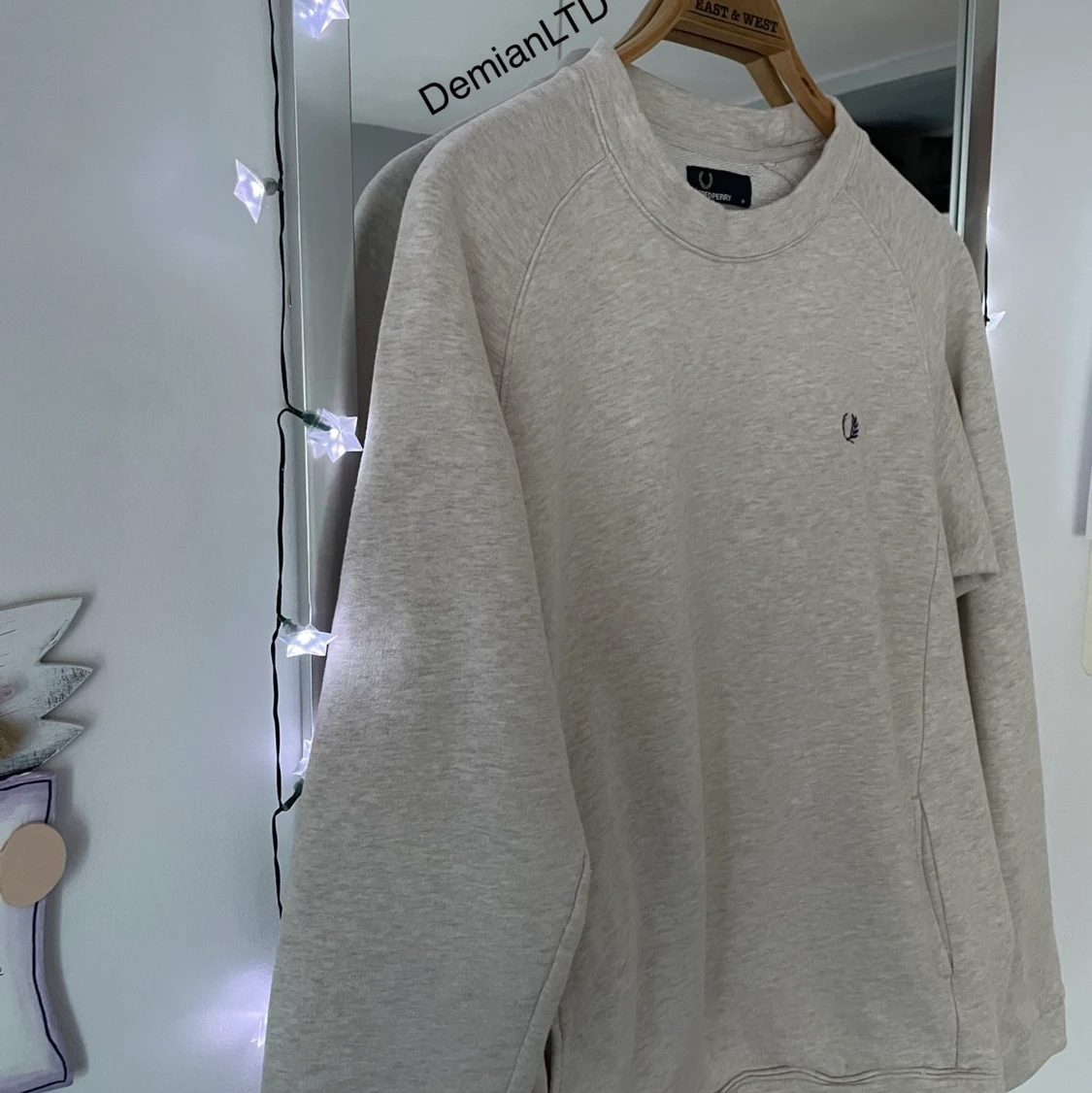 Fred Perry Crewneck - 91