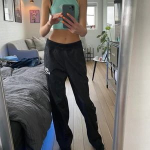 Nike bukser - Lækre street bukser