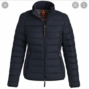 Parajumper dunjacka dam  - Säljer min parajumper dunjacka i dam stl xs, köpt för 4000kr på johnells. Kvitto ska finnas. Knappt använd, så gott som ny, säljer för 1500kr. Kan skicka bilder