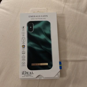 iPhone X/XS Phone case - Ideal of Sweden mobil skal för en IPhone X/XS. Säljer då jag köpte fel storlek och aldrig använt!