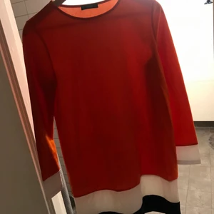 Shein - Oanvänd känning i strl S! Säljes för att den är för stor och inte sitter bra på min kroppsform.