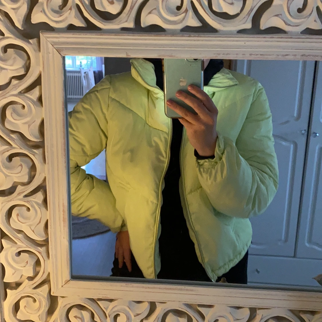 Neon grön jacka i storlek XS - 90