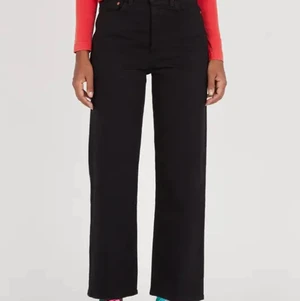 Levi’s Ribcage  - Levi’s ribcage straight jeans. I only wore them once since they were a bit tight on me. Size 32 waist and I am 170cm they reach my ankles 