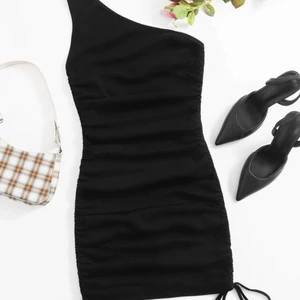 Slätt klänning  - Shein 