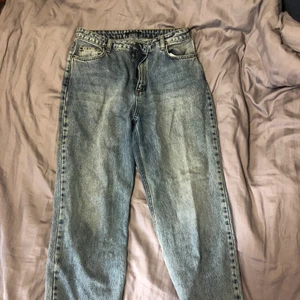 NAKD mom jeans  - Säljer pga använder ej! Jag är 170 och dom är korta på mig ❤️ frakt 22kr