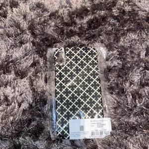 By Malene Birger mobilskal  - Ett helt nytt Malene Birger Mobilskal❤️ måste säljas tyvärr eftersom jag hann byta mobil😢