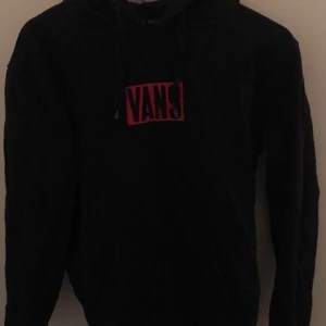 Vans hoodie - Vanshoodie, använd men i bra skick. Frakt ingår