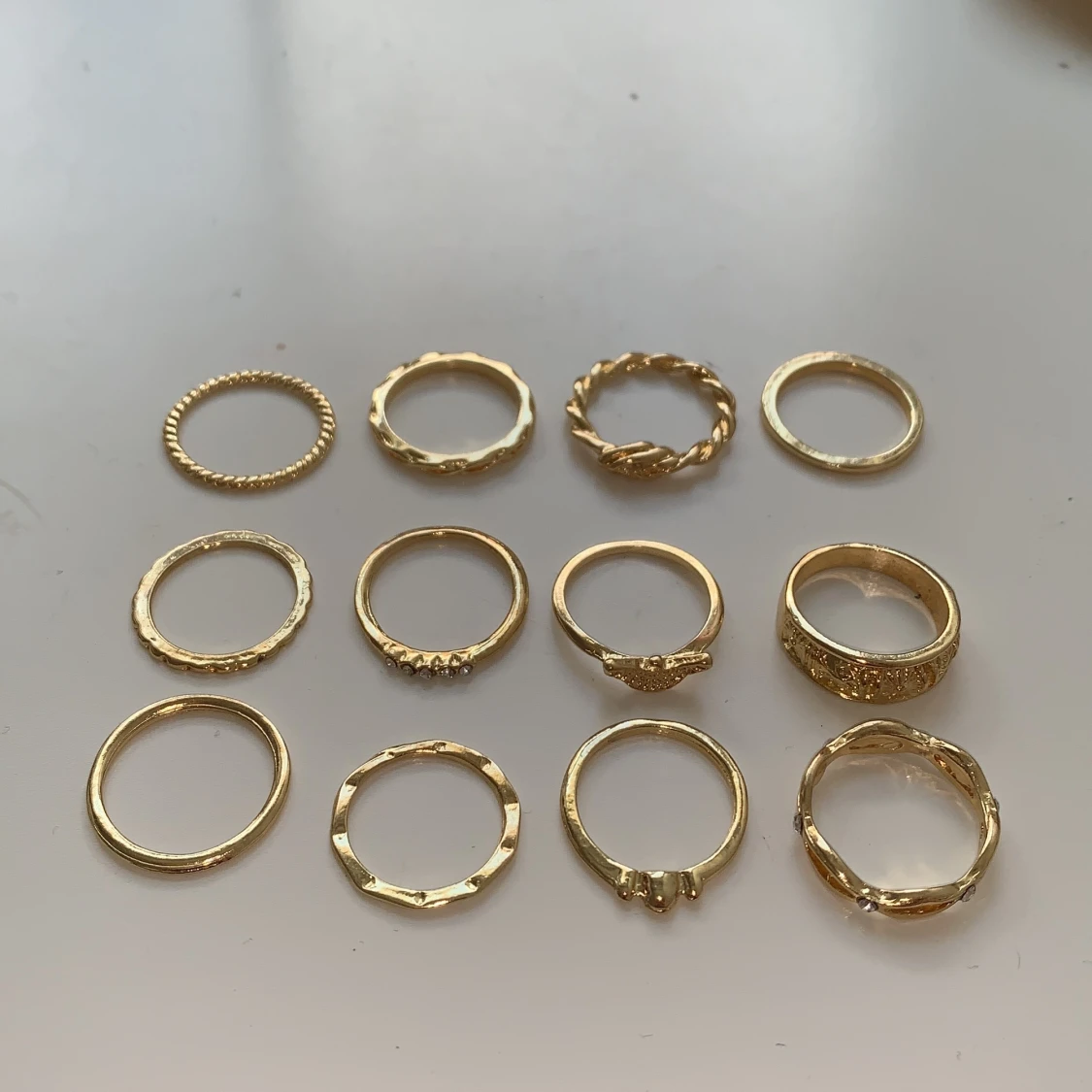 trendiga guldringar - 90