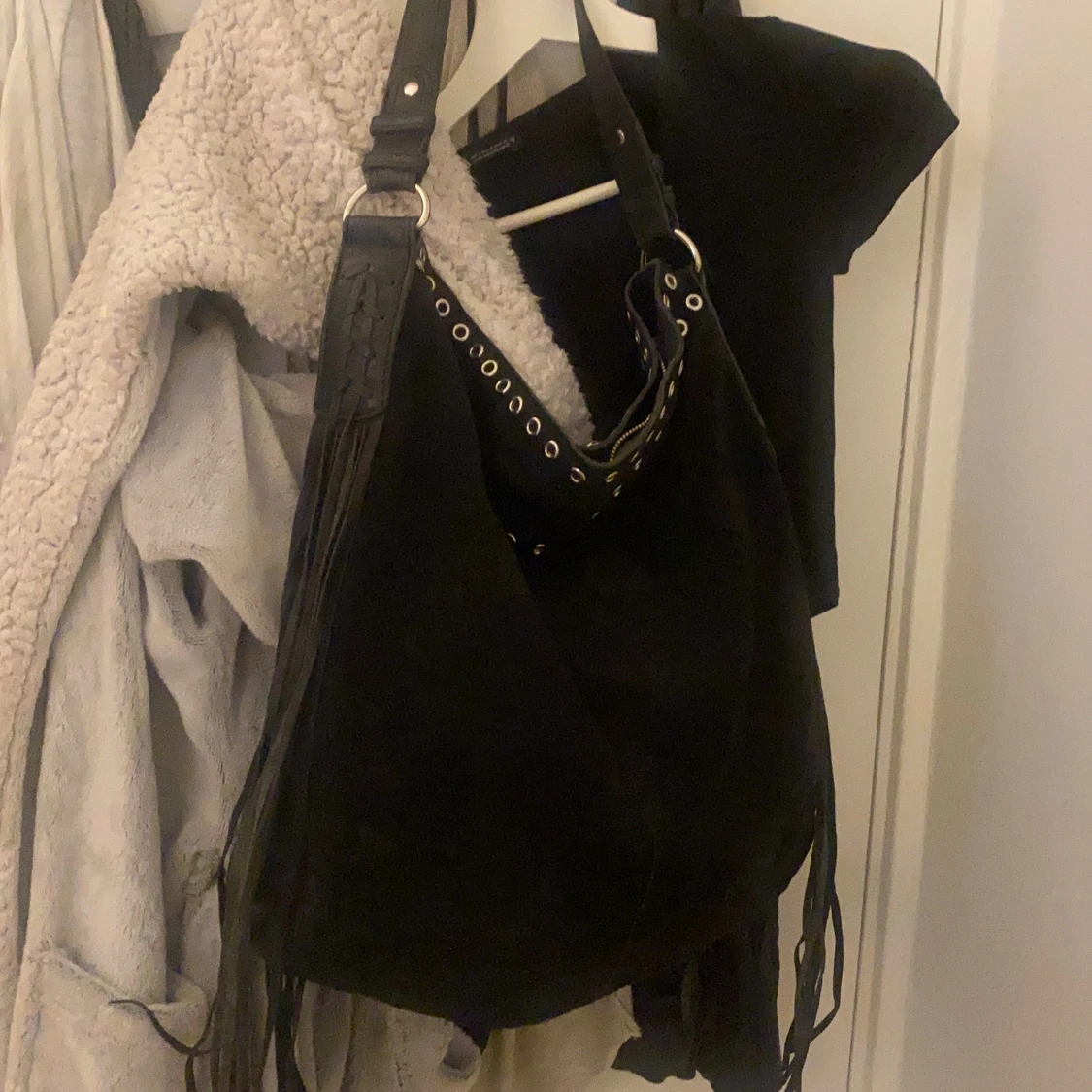 Väska med fransar - 90