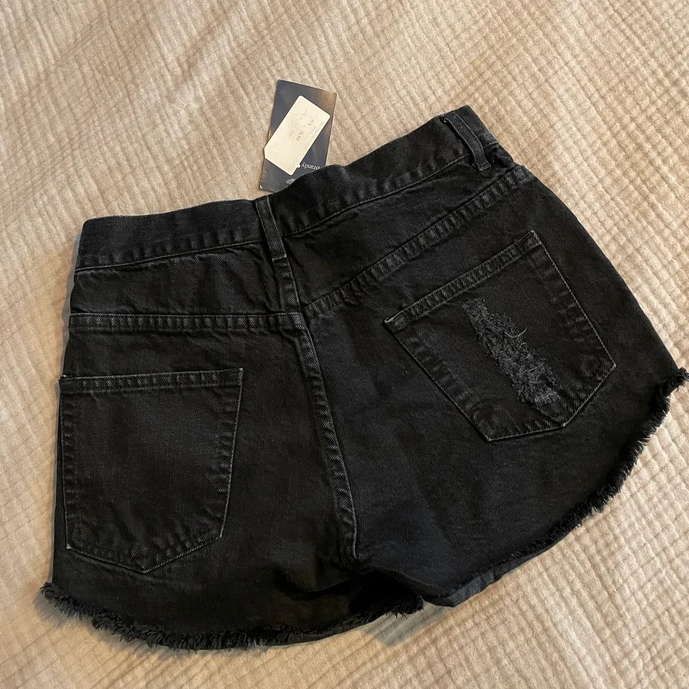 Helt oanvända shorts från Brandy Melville. Köparen står för frakt 📦 Skick: 10/10. Shorts.