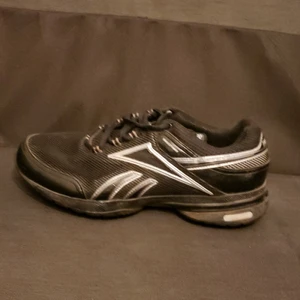 Reebok Easytone Smoothfit - Fräcka och i ett mycket bra skick. Frakt tillkommer.