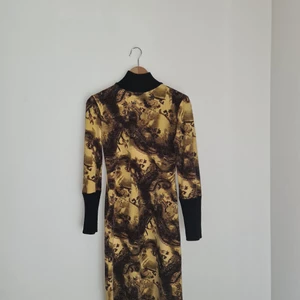 Ull klänning - Använd men i väldigt bra skick.