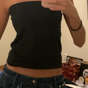 Svart Nostrap linne - En kjol som kan användas som linne😍 kan kombineras med andra linnen för samma frakt!💕.                  Ps. Frakt tillkommer