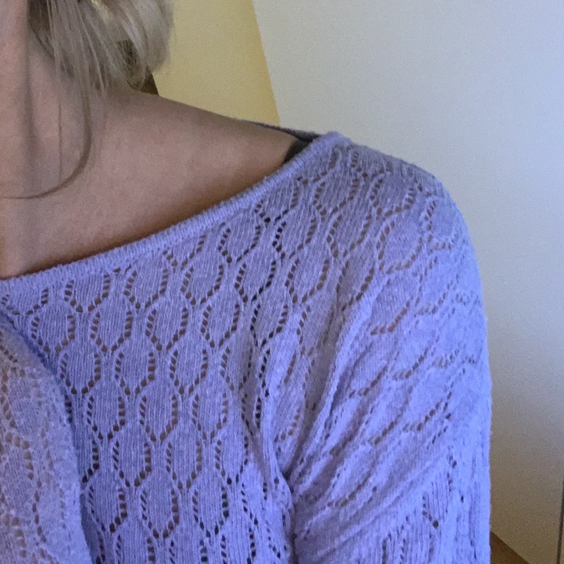 Stickad lila tröja - 90