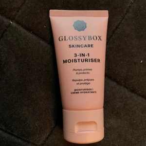 Kräm  - Kräm från glossybox! Helt oanvänd! Vegansk!💚