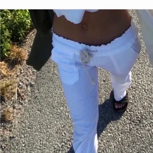 Roxy linnebyxor - säljer dessa linnebyxor pga dem är för små!❤️